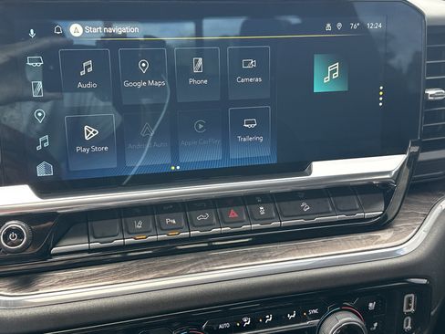 Certified 2025 Chevrolet Silverado 2500 LTZ w/ LTZ Plus Package image 30