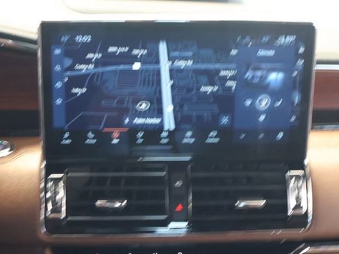 Certified 2023 Lincoln Navigator L Reserve AWD/4WD image 18