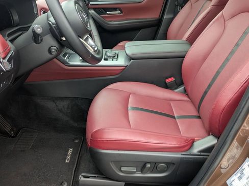 Used 2025 MAZDA CX-70 3.3 Turbo S w/ Premium Package image 13