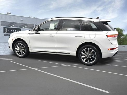 New 2026 Lincoln Corsair Grand Touring image 2