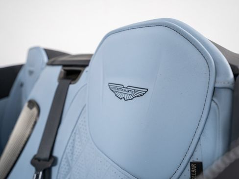Used 2024 Aston Martin DB12 Convertible RWD image 21