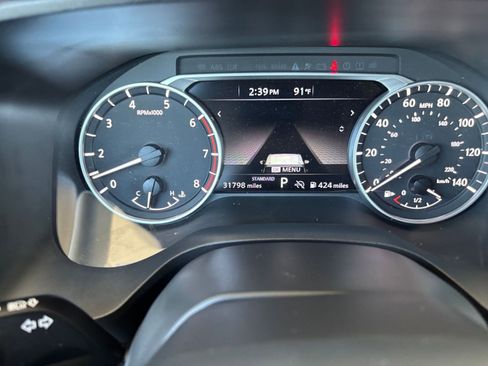 Used 2025 Nissan Rogue SV FWD image 42