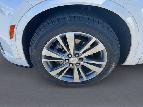 Certified 2022 Cadillac XT6 Premium Luxury w/ Technology Package image 10