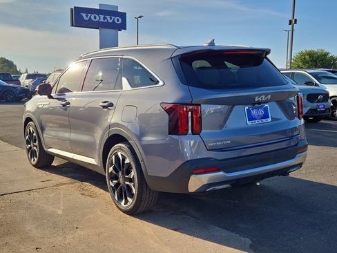 Used 2024 Kia Sorento SX FWD image 3