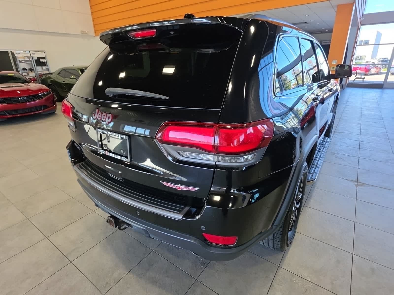Used 2017 Jeep Grand Cherokee Trailhawk AWD/4WD image 7