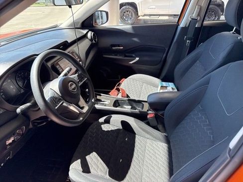 Certified 2023 Nissan Kicks SV image 3
