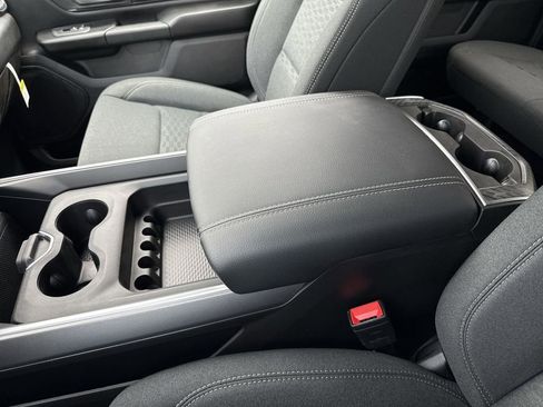 New 2026 RAM 1500 Express AWD/4WD image 25