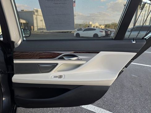 Used 2020 BMW 740i w/ Premium Package image 50