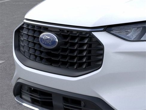 New 2025 Ford Escape SE image 17