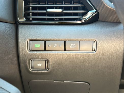 New 2025 Nissan Sentra SV image 25