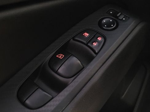 Used 2024 Nissan Altima 2.5 S FWD image 27