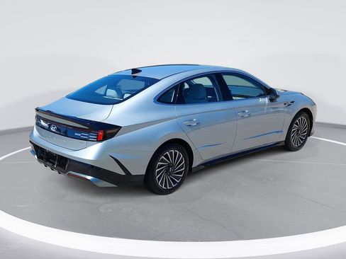 Certified 2025 Hyundai Sonata SEL FWD image 5
