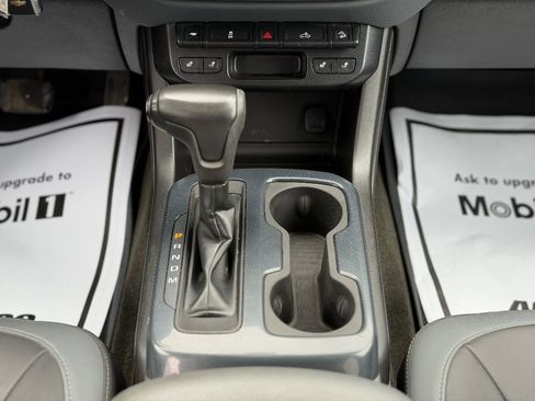 Used 2016 Chevrolet Colorado Z71 image 13