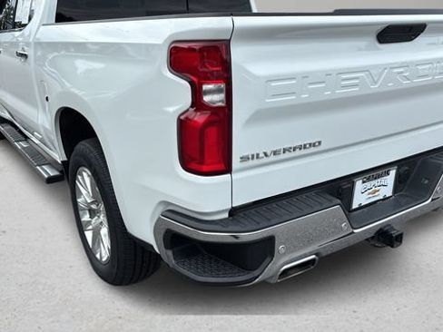Used 2020 Chevrolet Silverado 1500 LTZ w/ LTZ Premium Package AWD/4WD image 36