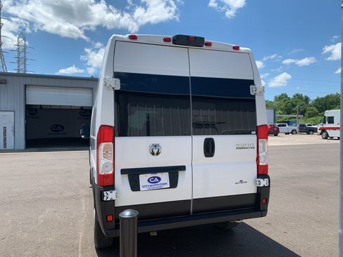 Used 2023 RAM ProMaster 2500 FWD image 4