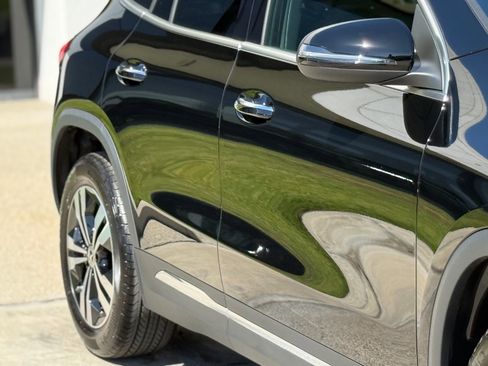 Used 2025 Mercedes-Benz GLA 250 image 10