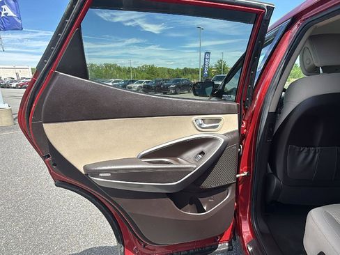 Used 2018 Hyundai Santa Fe Sport AWD/4WD image 21