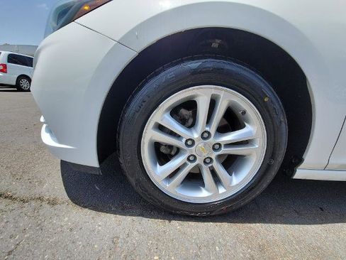 Used 2016 Chevrolet Cruze LT FWD image 29