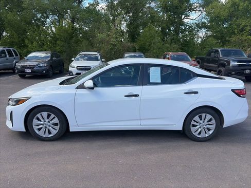 Used 2024 Nissan Sentra S FWD image 3