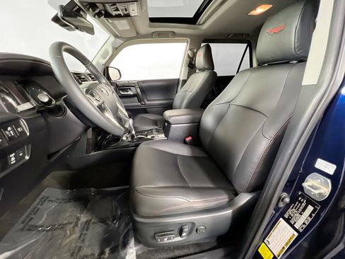 Used 2022 Toyota 4Runner TRD Off-Road Premium AWD/4WD image 22