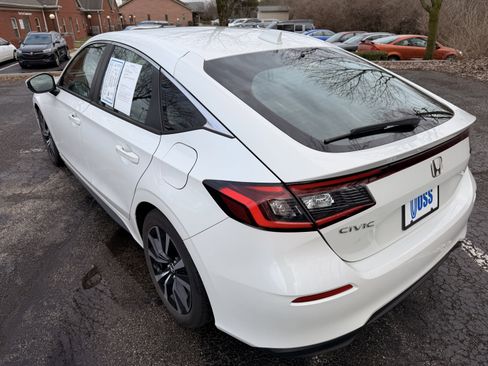 Used 2023 Honda Civic EX-L image 5