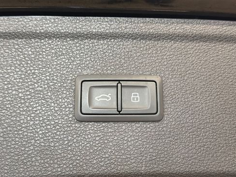 Used 2019 Audi SQ5 Prestige w/ Prestige Package AWD/4WD image 49