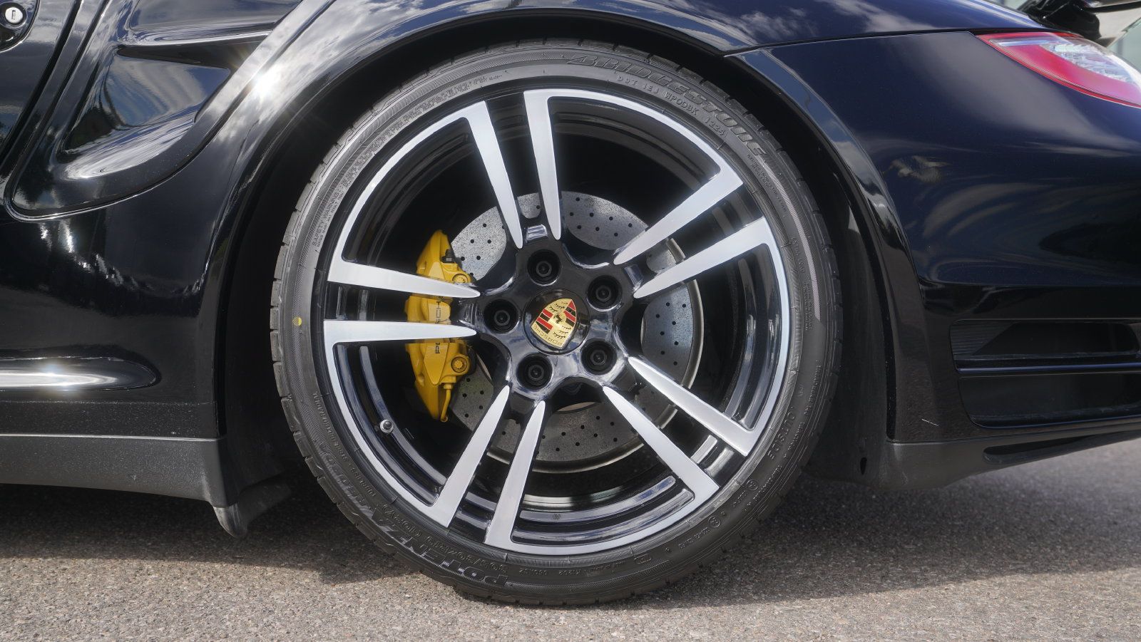 Used 2013 Porsche 911 Turbo S AWD/4WD image 7