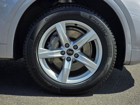 Used 2023 Audi Q5 2.0T Premium w/ Convenience Package AWD/4WD image 9