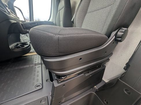 New 2026 RAM ProMaster 1500 w/ Quick Order Package 22G SLT image 17