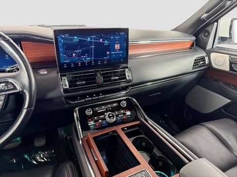 Certified 2023 Lincoln Navigator L Reserve RWD image 24