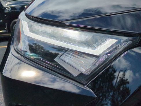 Used 2023 Toyota RAV4 XLE image 10