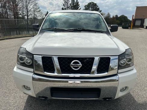 Used 2012 Nissan Titan SV w/ SV Value Truck Pkg image 28