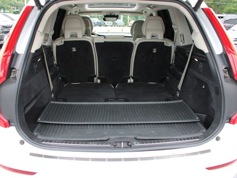 Used 2020 Volvo XC90 T5 Momentum AWD/4WD image 9