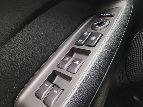 Used 2017 Kia Forte LX w/ Option Group 020 FWD image 27