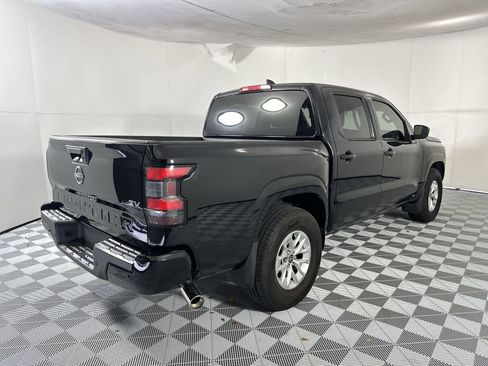 Used 2024 Nissan Frontier SV w/ Technology Package RWD image 8