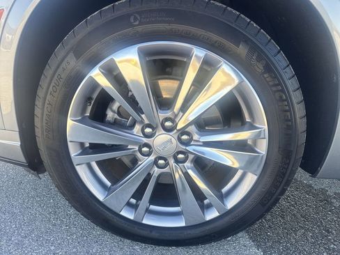 Used 2024 Cadillac XT6 Premium Luxury image 34