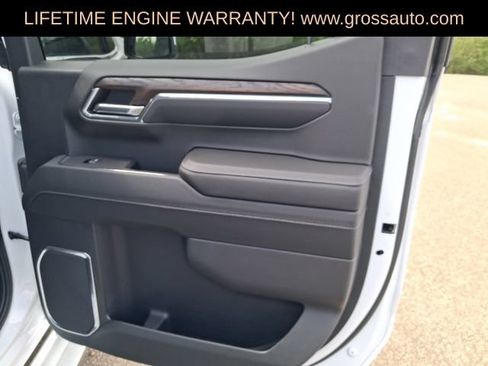 Used 2023 GMC Sierra 1500 SLT w/ SLT Convenience Package AWD/4WD image 28