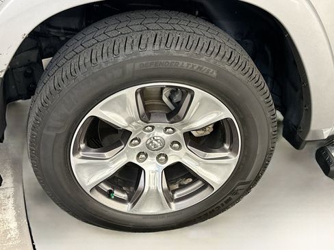 Used 2021 RAM 1500 Laramie AWD/4WD image 34