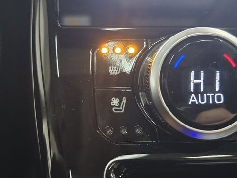 New 2026 Toyota Highlander Platinum image 10