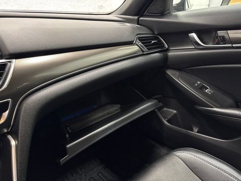 Used 2019 Honda Accord Sport image 25