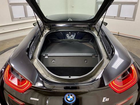 Used 2016 BMW i8 AWD/4WD image 34