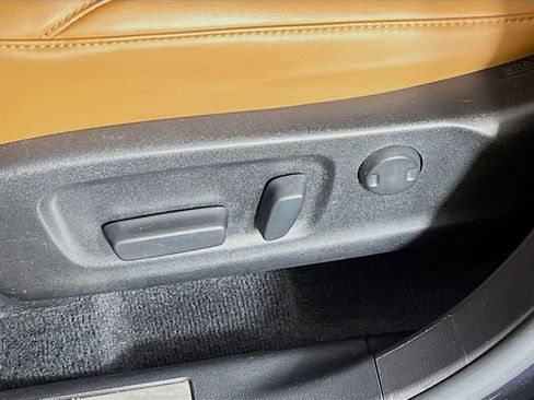 Used 2022 Lexus RX 350L Premium image 12