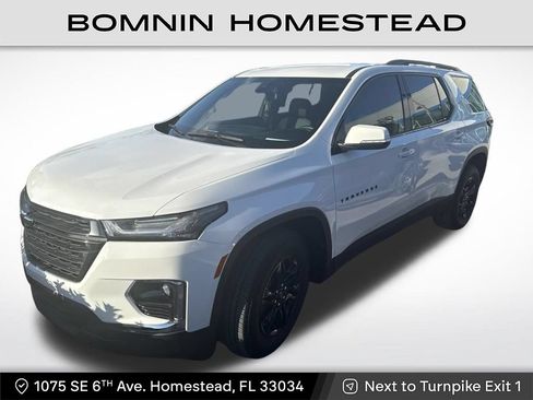 Used 2024 Chevrolet Traverse LT FWD image 1