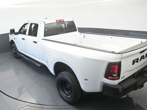 Used 2026 RAM 3500 Tradesman AWD/4WD image 46