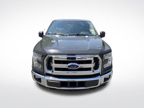 Used 2017 Ford F150 XLT w/ Heavy-Duty Payload Package AWD/4WD image 2