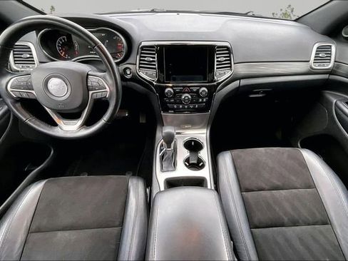 Used 2021 Jeep Grand Cherokee Laredo X AWD/4WD image 14