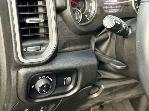 Used 2022 RAM 1500 Big Horn image 11