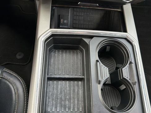 Used 2022 Ford F250 Lariat w/ Tremor Off-Road Package image 28