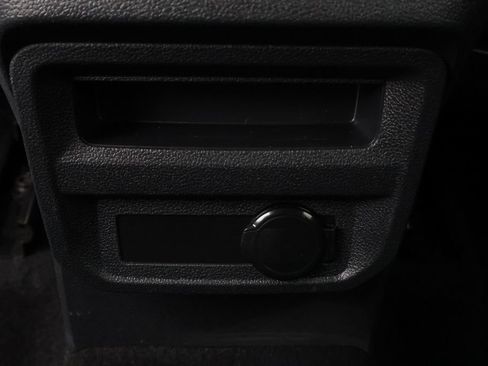 Used 2022 Volkswagen Tiguan S image 42