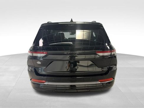 Used 2026 Jeep Grand Cherokee Summit w/ Obsidian Package AWD/4WD image 6